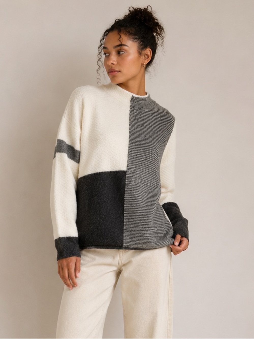 CYRUS • NWT Grey Combo Colorblock Mock Neck Knit Sweater